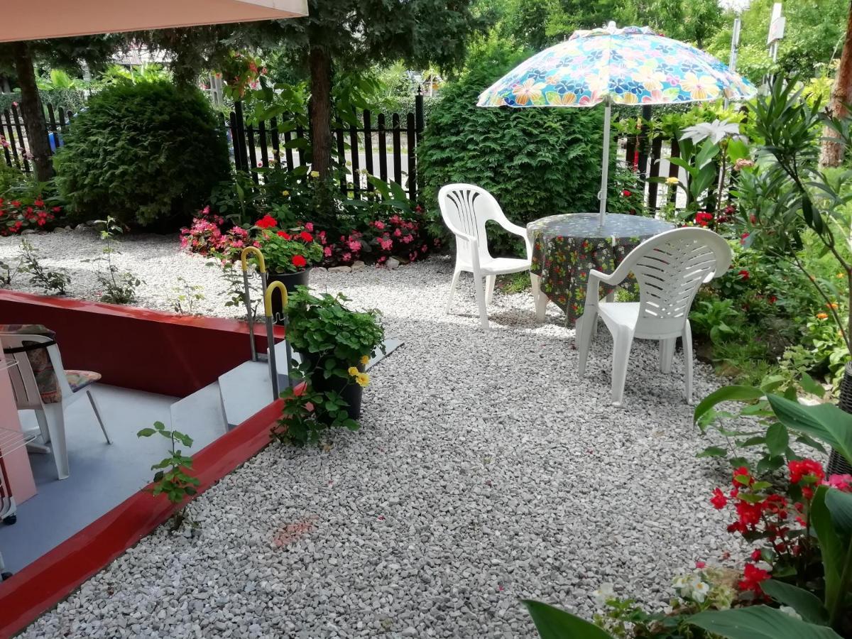 Hotel Ilona Kis Kastély Panzió à Keszthely Extérieur photo